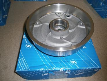 Preview: Bremstrommel vorn bis 10/57