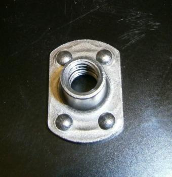 Einschweissmutter M8