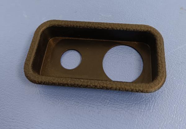 Blende um Gebläseschalter + Bremswarnleuchte