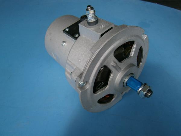 Lichtmaschine 12 Volt Drehstrom mit integriertem Regler Nachbau