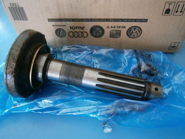 Achszapfen , Achsstummel , Radwelle T2/T3 8/70-92  Original VW