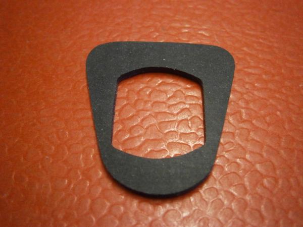 Unterlage Tankklappenschloss T1