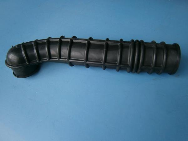 Ansaugschlauch zwischen Vergaser und Luftfilter T2 1600ccm
