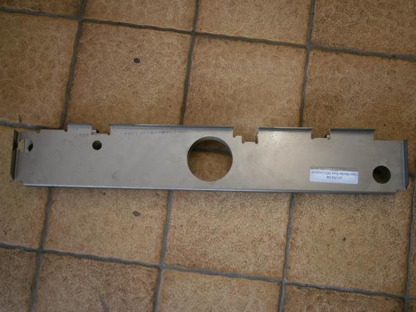 Querträger vorne T2  8/71-7/72