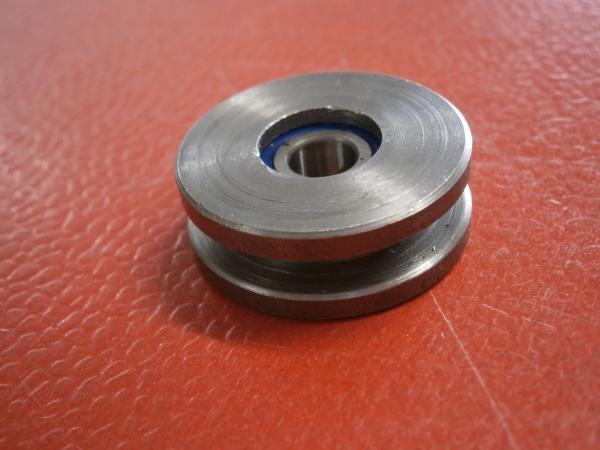 Führungsrolle Schiebetür mitte/hinten T2 67-79 + T3 79-85