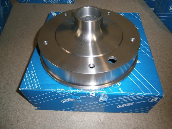 Bremstrommel vorn bis 10/57