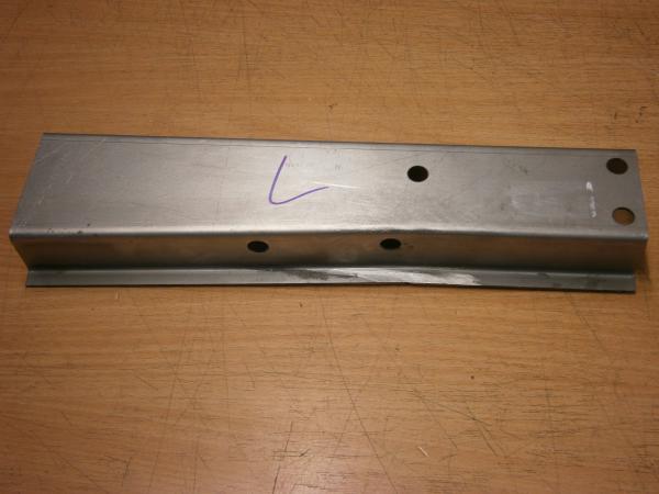 Hauptrahmenabschnitt hinten links T1