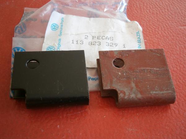 Paar Halter Haubenscharnier Brazil-Käfer , NOS