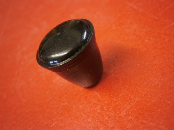 Schalterknopf bis 7/66 schwarz M4