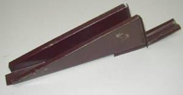 Ausleger hinten links,  an der Wagenheberaufnahme