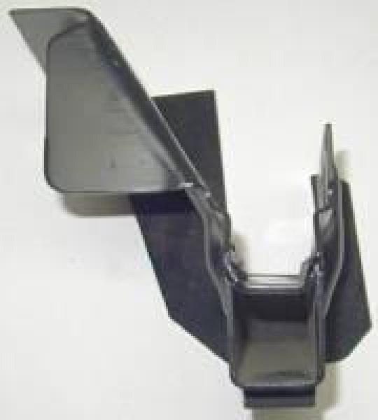 Wagenheberaufnahme vorne Rechts T1