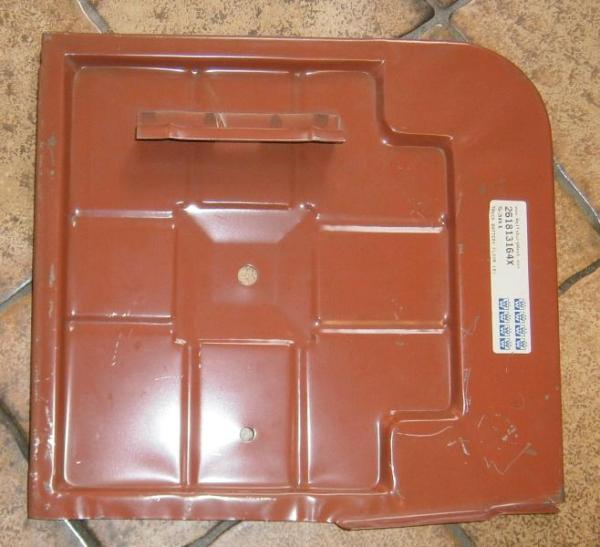 Batterieboden rechts Pritsche -67