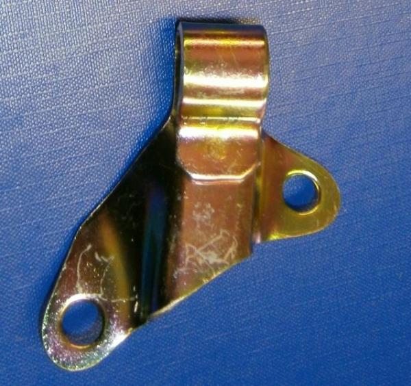 Halter für Kupplungsseilführung 8/72-7/74