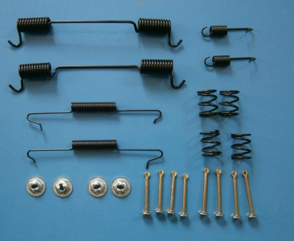 Anbausatz Bremsbacken hinten Trommelbremse 8/63-7/70